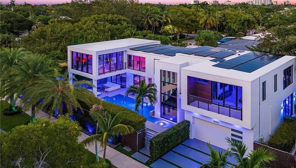 0c9666655bce8b640801117f52ed4adf-uncropped_scaled_within_1344_1008