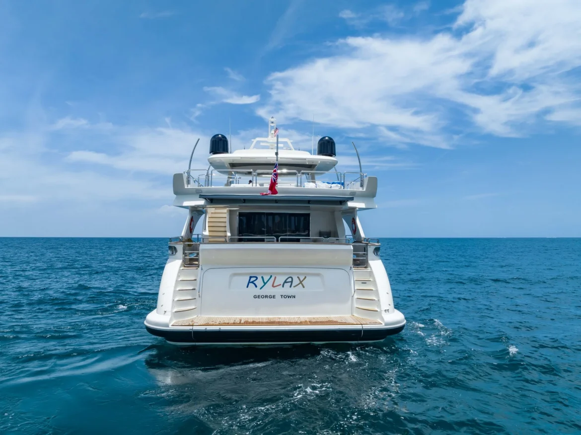 Yacht: 116’ Azimut - Image 16