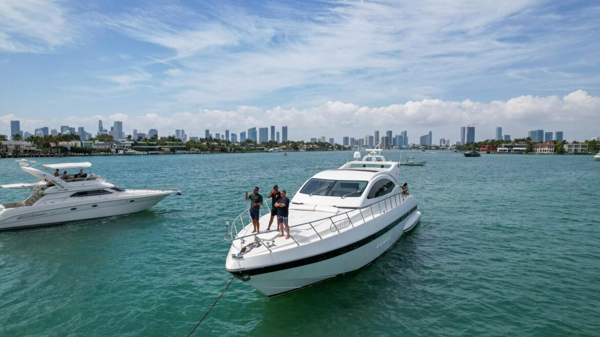 Yacht: 72’ Mangusta - Image 5