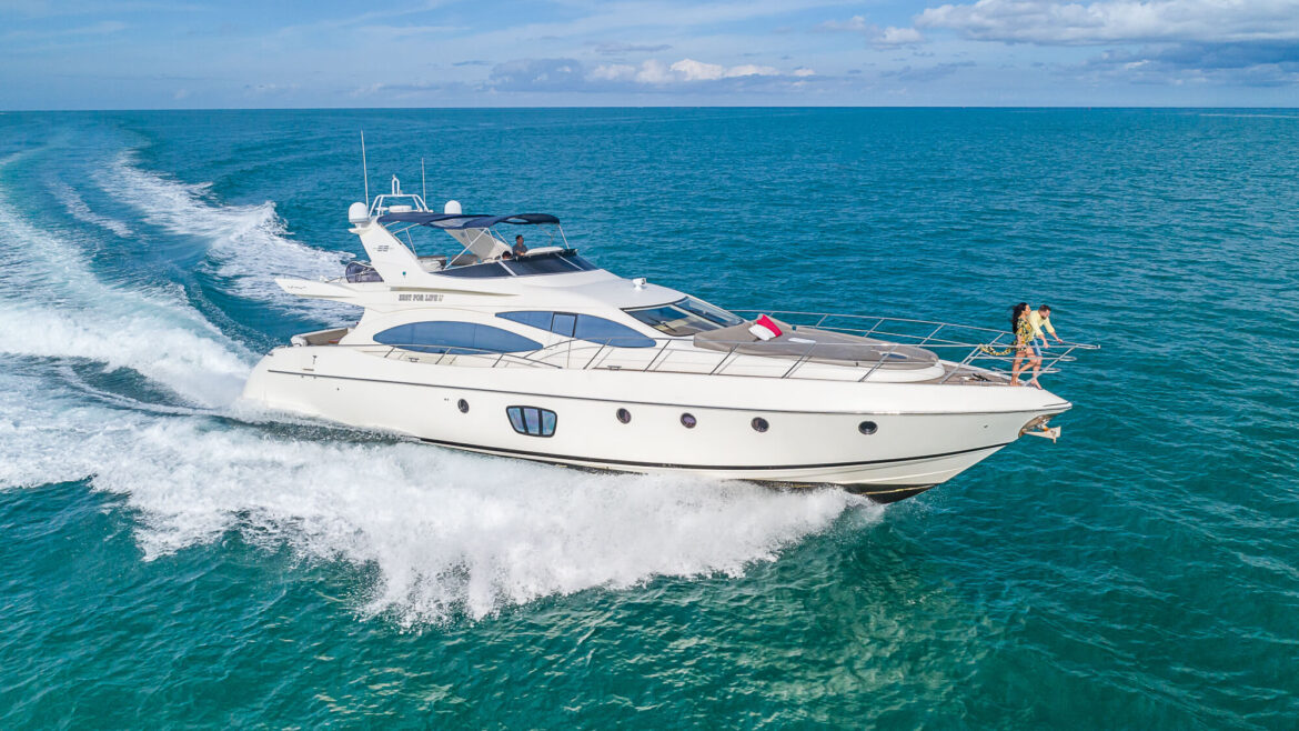 Yacht: 68’ AZIMU Zest for Life