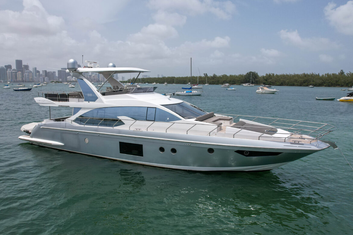 Yacht: 68' Azimut The One