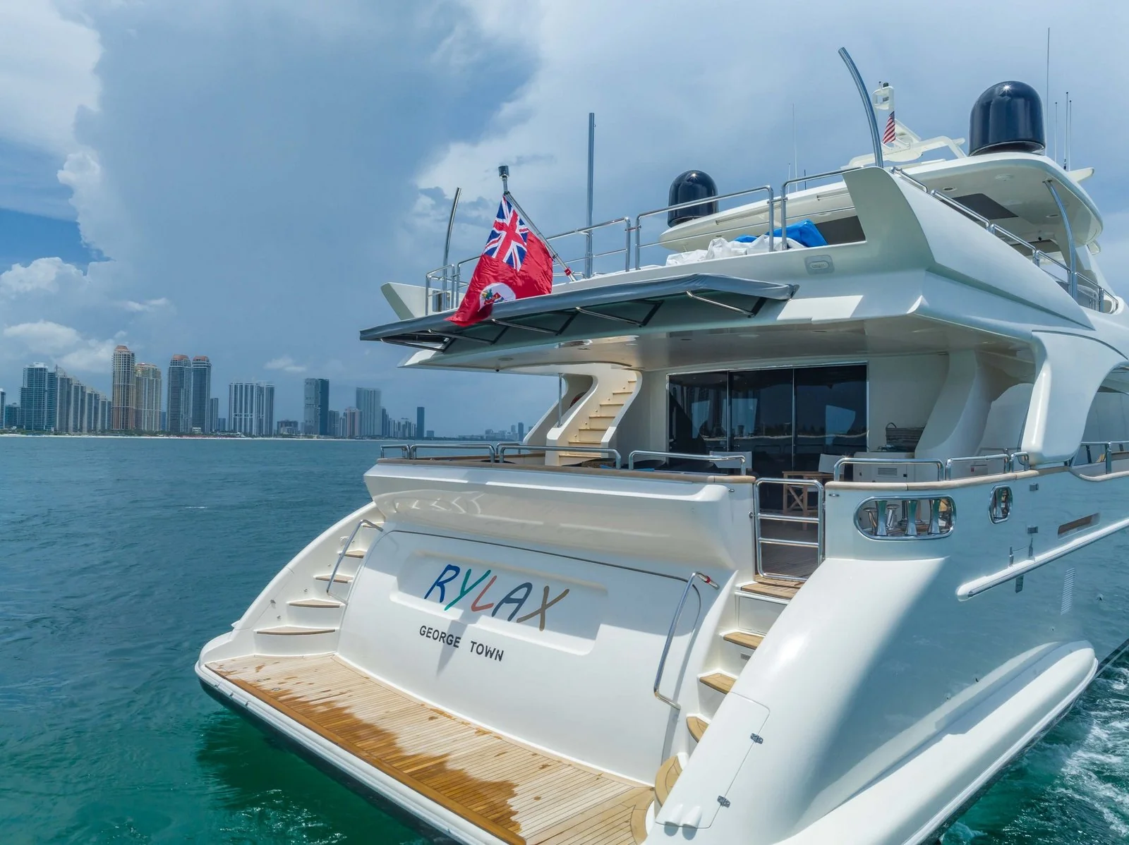 Yacht: 116’ Azimut - Image 163