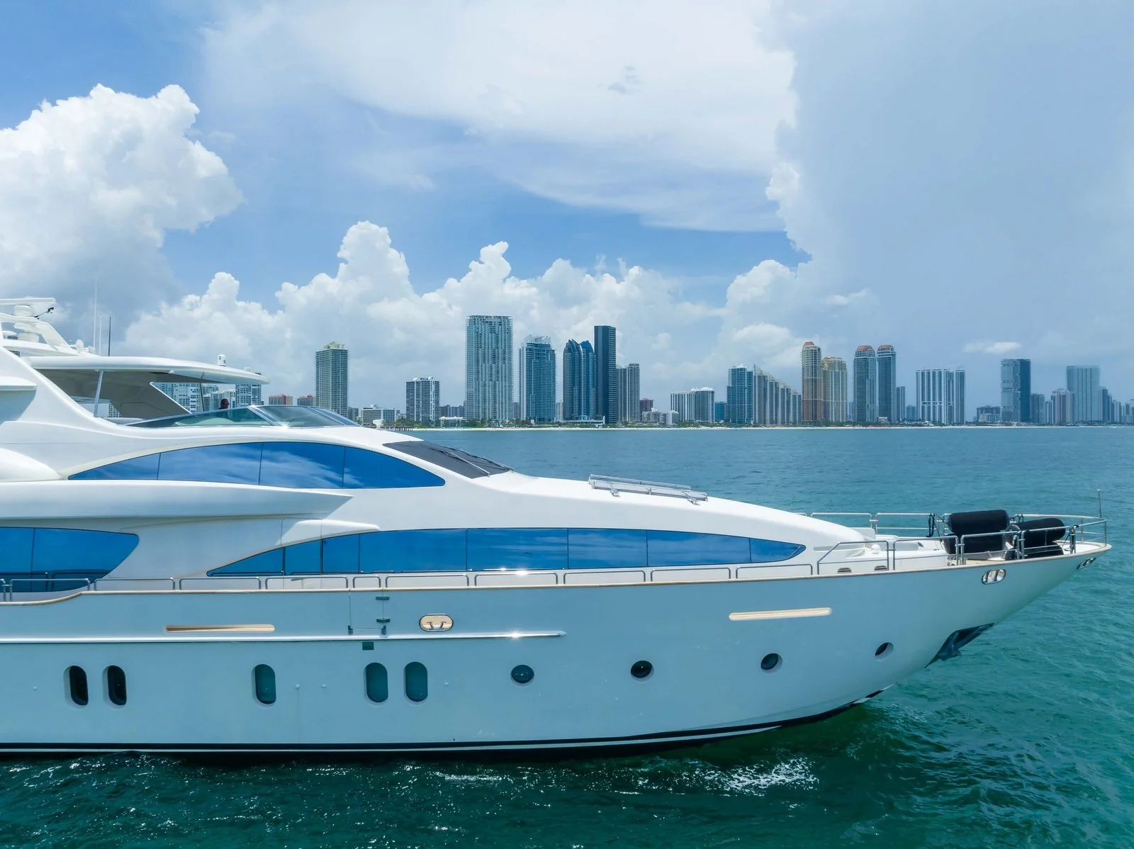 Yacht: 116’ Azimut - Image 161