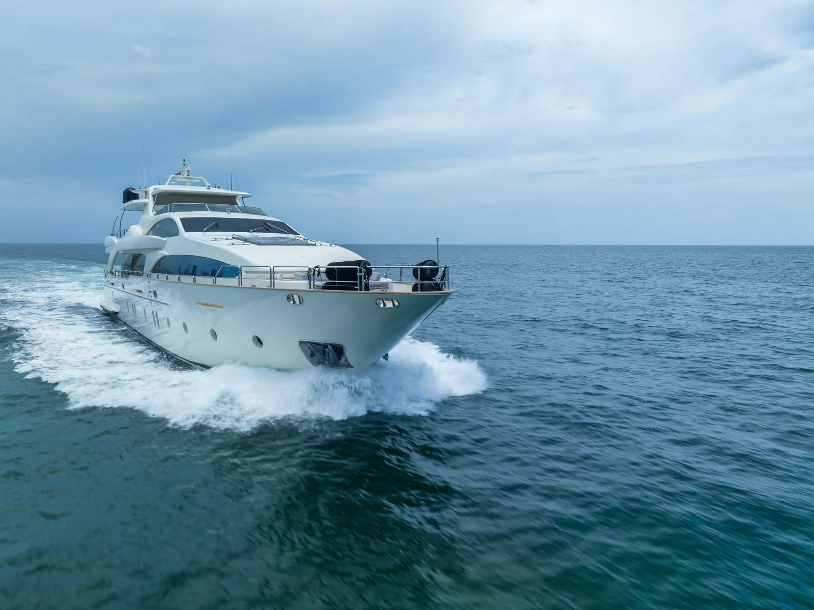 Yacht: 116’ Azimut - Image 148