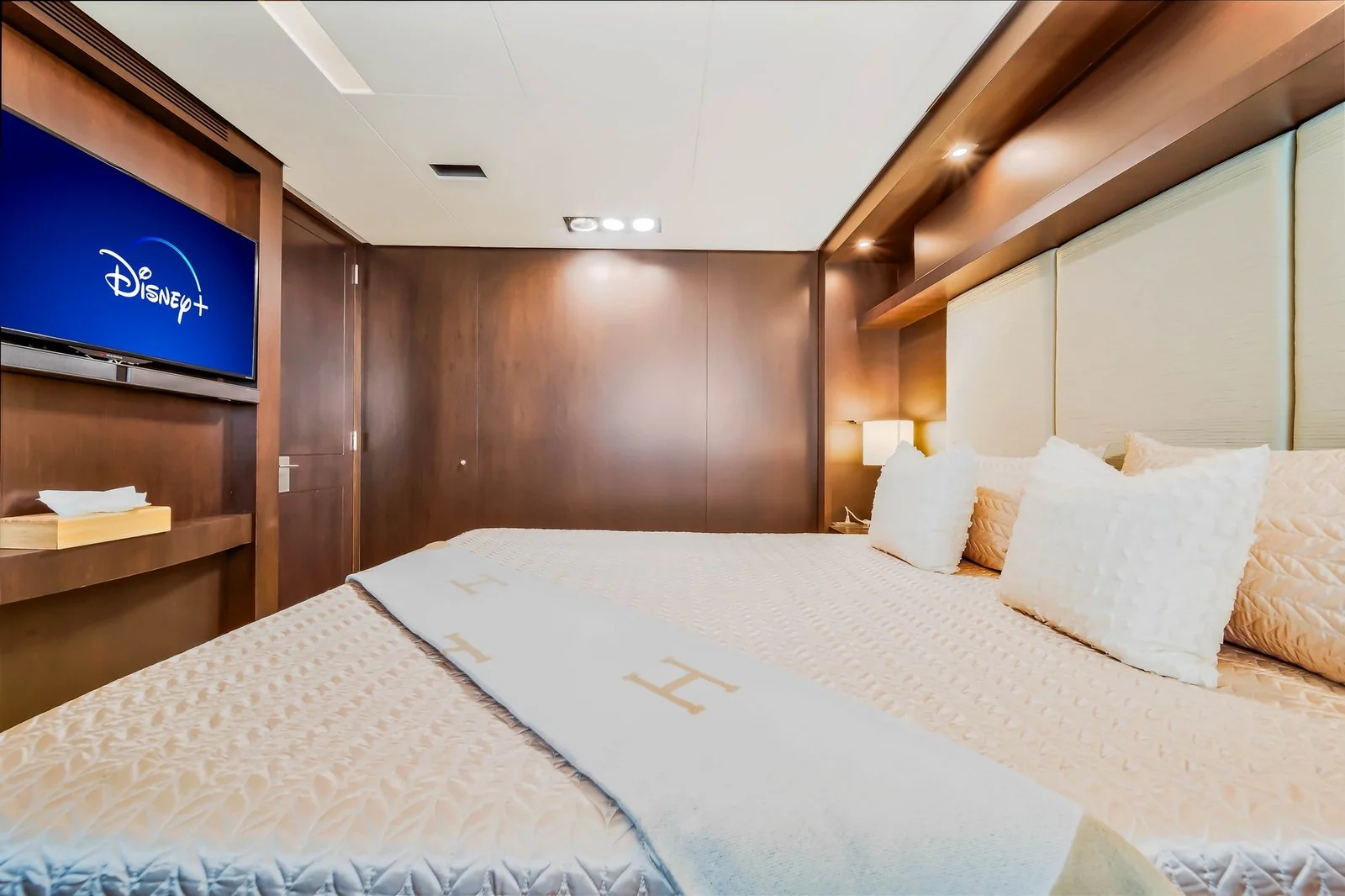 Yacht: 116’ Azimut - Image 66