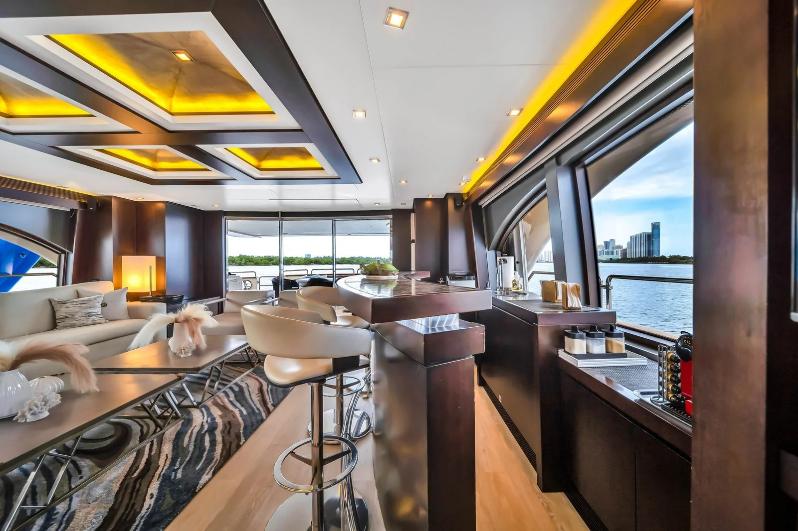 Yacht: 116’ Azimut - Image 30