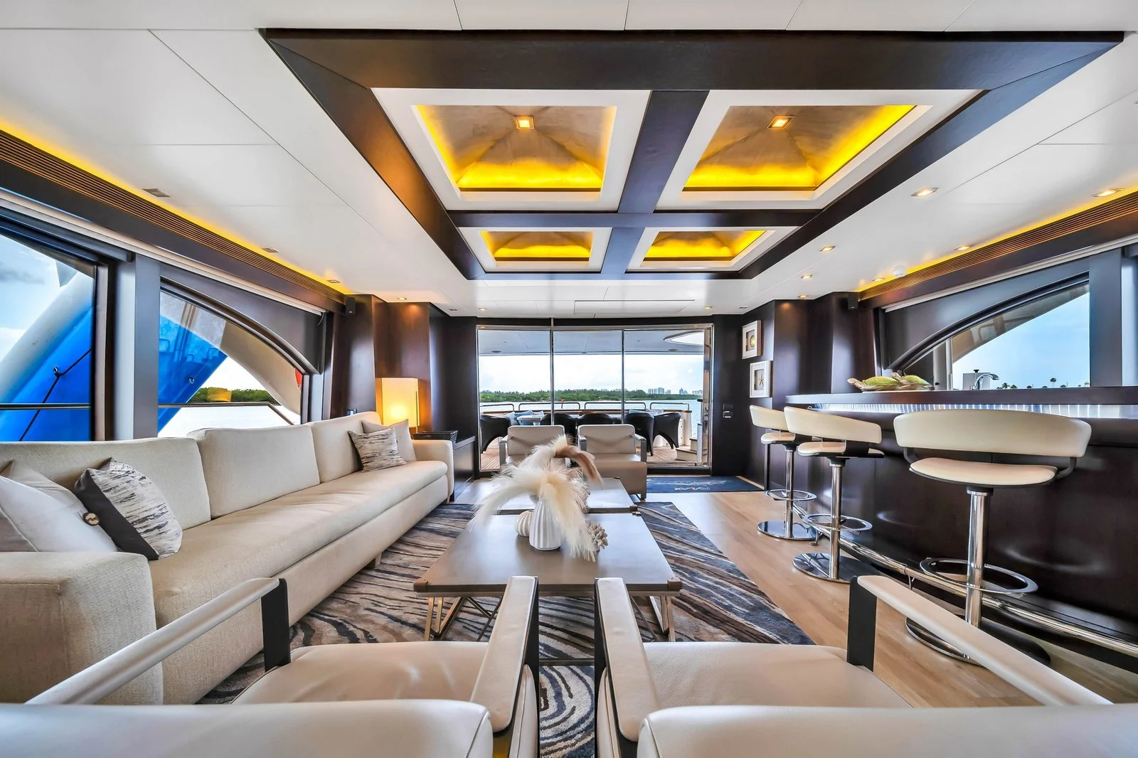 Yacht: 116’ Azimut - Image 29