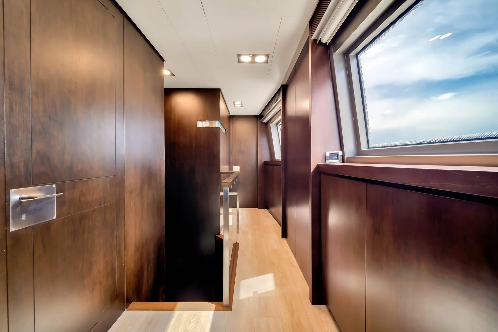 Yacht: 116’ Azimut - Image 9