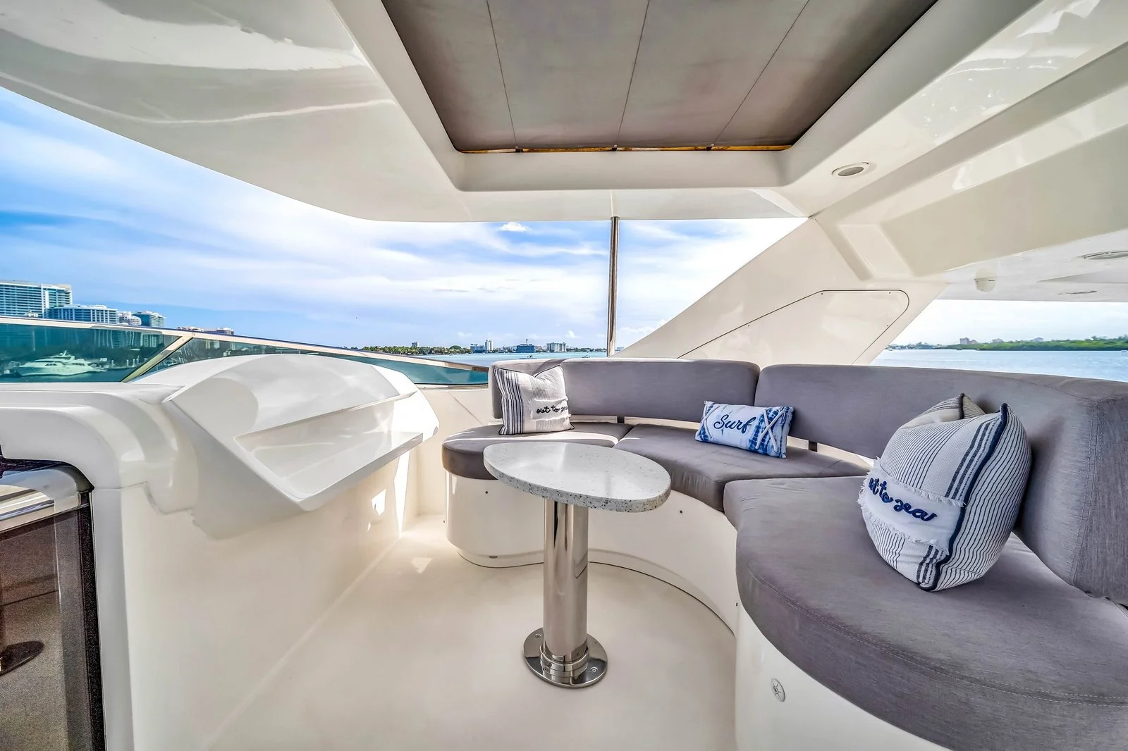 Yacht: 116’ Azimut - Image 4