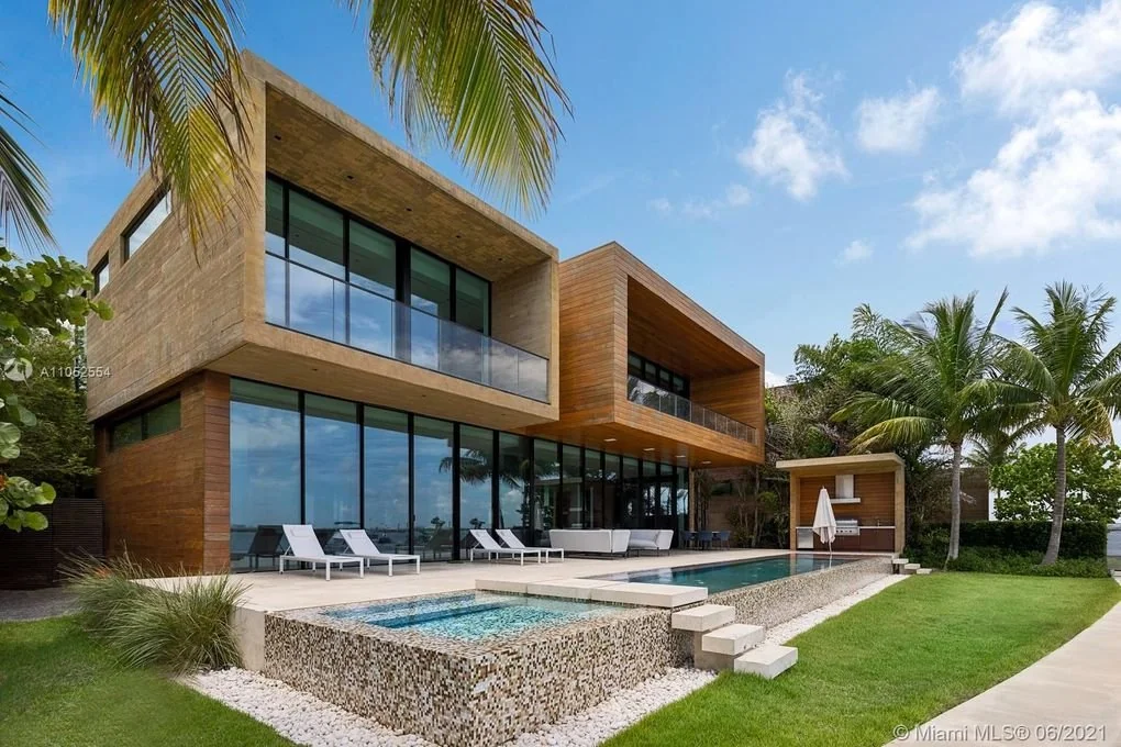 MANSION: VILLA JARVIS 6 bedrooms