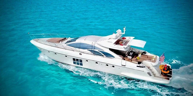 Yate: 86' Azimut S Panthera