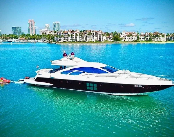 Yate: 86' Azimut S Leonardo