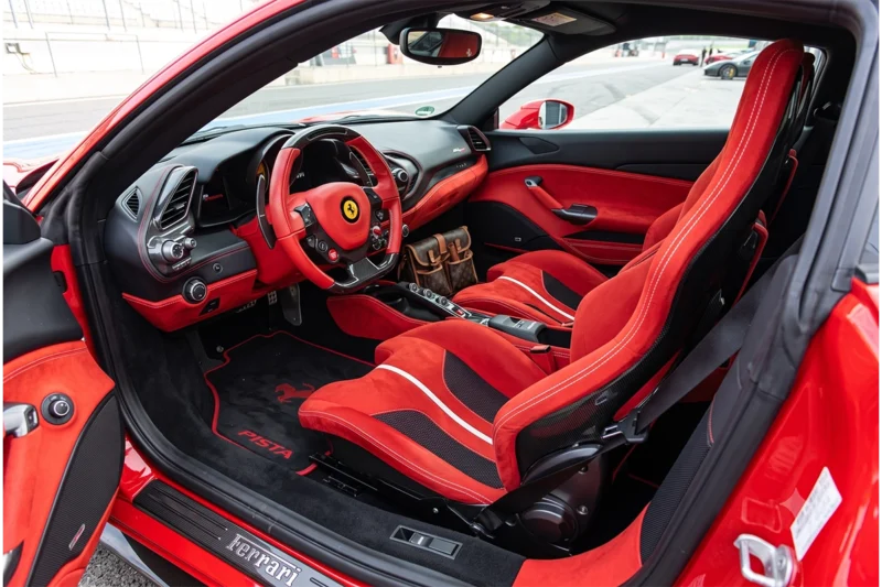Quanto custa alugar uma Ferrari em Miami? (preços 2026)