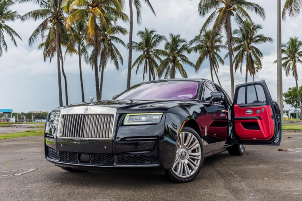 Rolls-Royce rental Miami interior