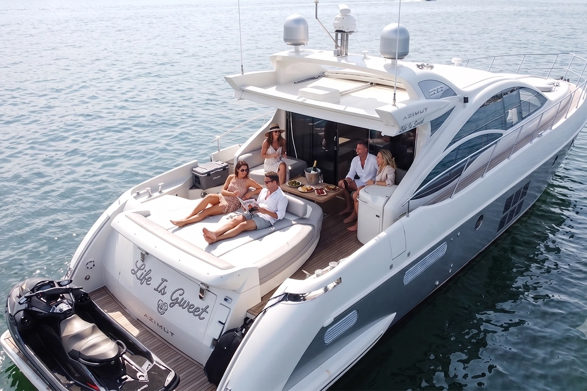 What’s included in a Miami yacht charter?